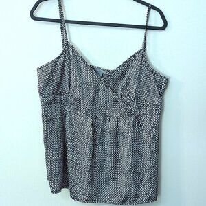 Ann Taylor Black and White Print Camisole Top. Size 14.